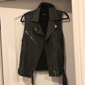 Vegan topshop vest